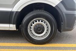 VOLKSWAGEN Crafter Photo 5