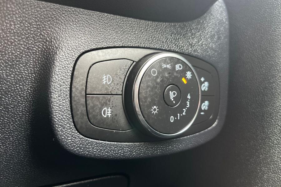 Ford FIESTA Photo autoimg-73797bc07835d53badb839c0a3c3df4a4df3aebf.jpg