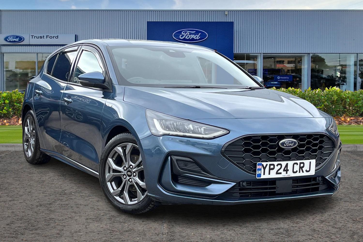 Ford FOCUS Photo 0