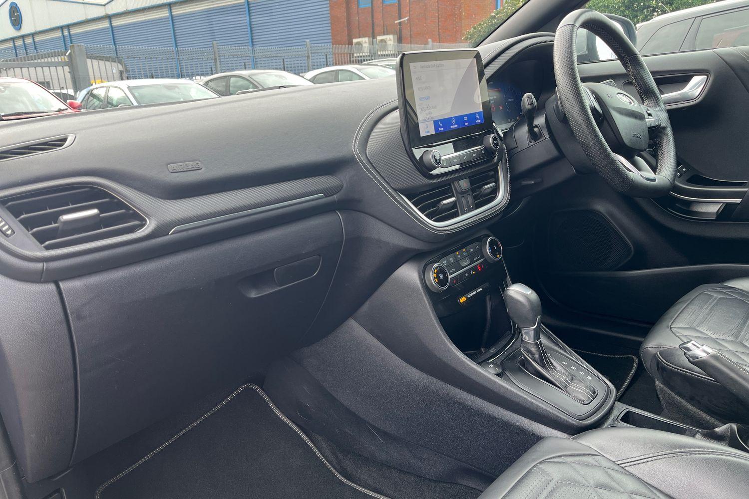 Ford PUMA Photo 17