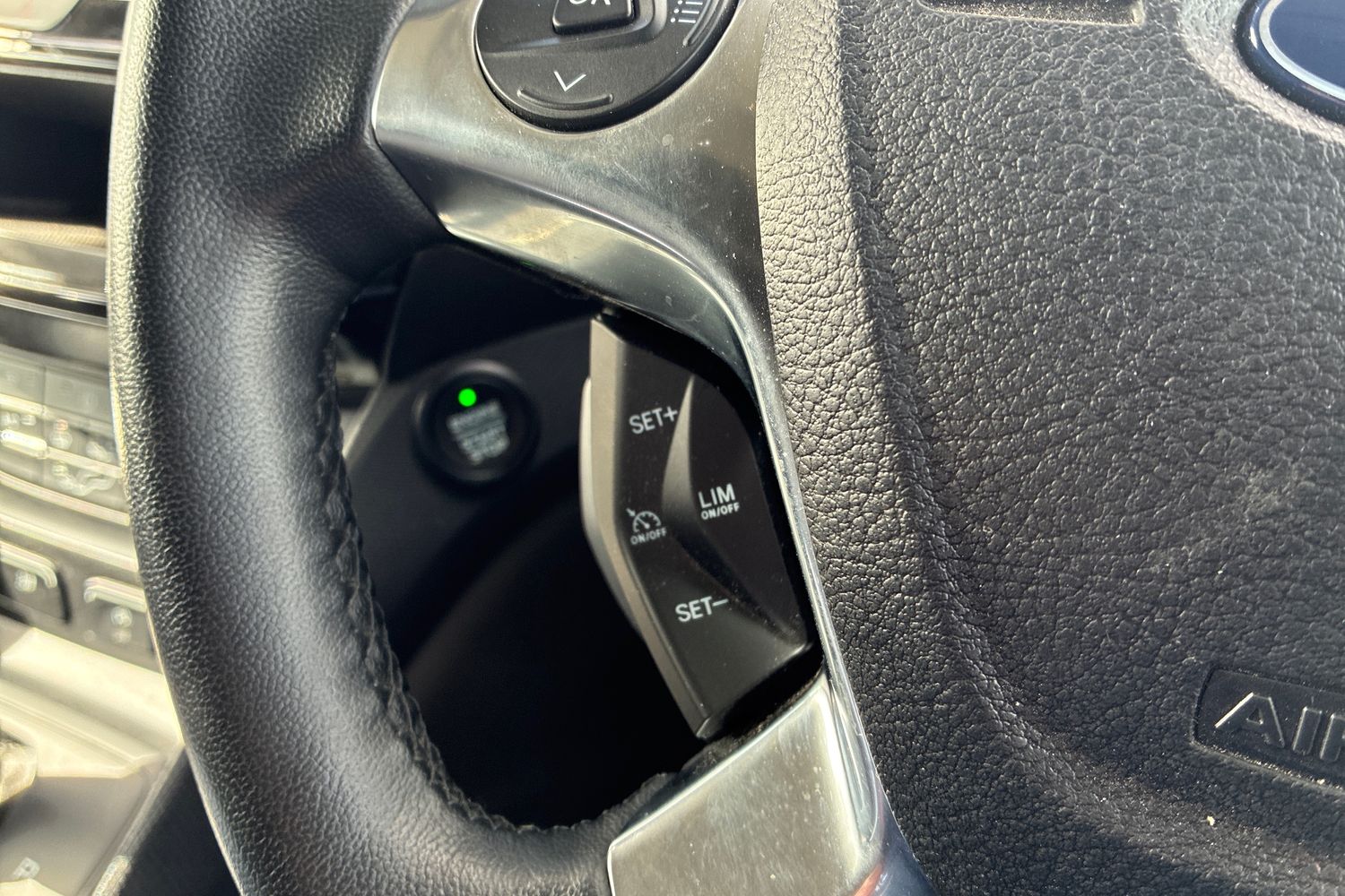 Ford TRANSIT CONNECT Photo 21