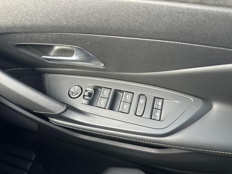 Used Peugeot 308 SW SH72CWL 25