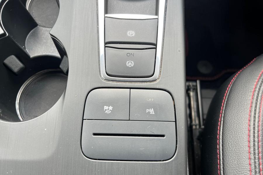 Ford Kuga Photo autoimg-737ee8756ce4c06ffcadb944dbe52ddd8c539567.jpg