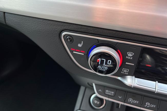 AUDI Q5 Photo 30