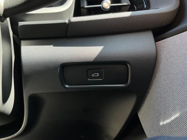 Polestar Polestar 2 Photo autoimg-738716233484506d53bd350fcb9404d0f6df3b71.jpg