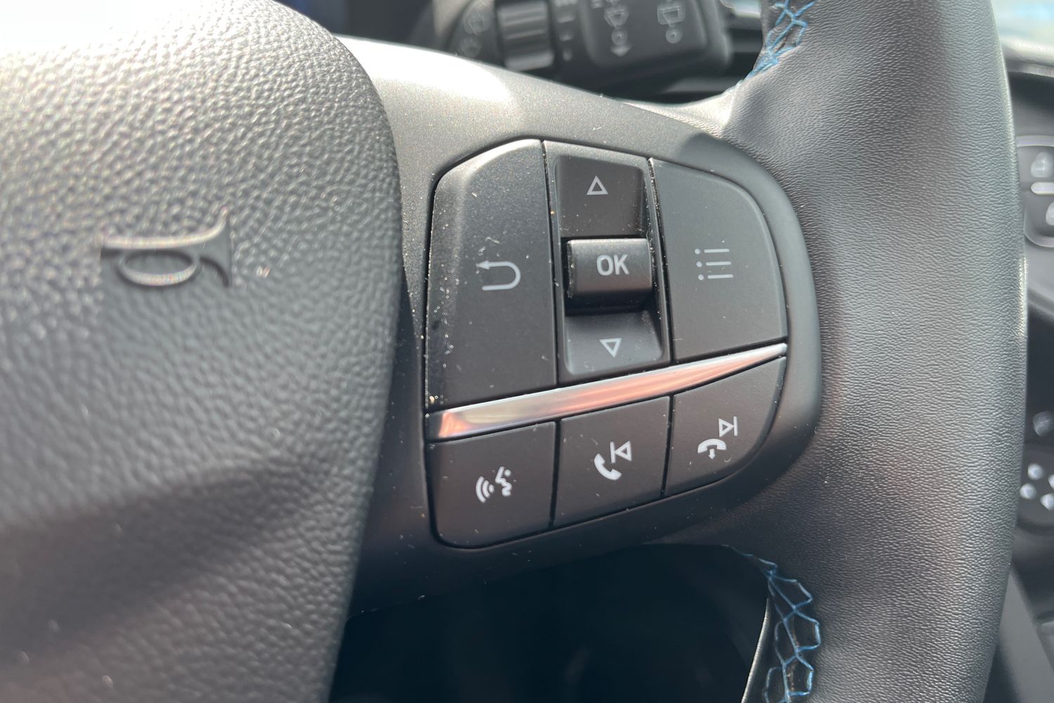 Ford FIESTA Photo 28