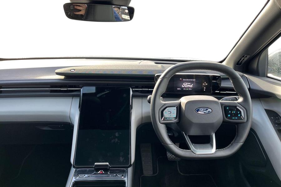 Ford Explorer Photo autoimg-7389c04485ac7a2aa68977d95fee41915e498084.jpg