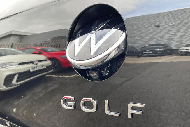 VOLKSWAGEN Golf Photo 27