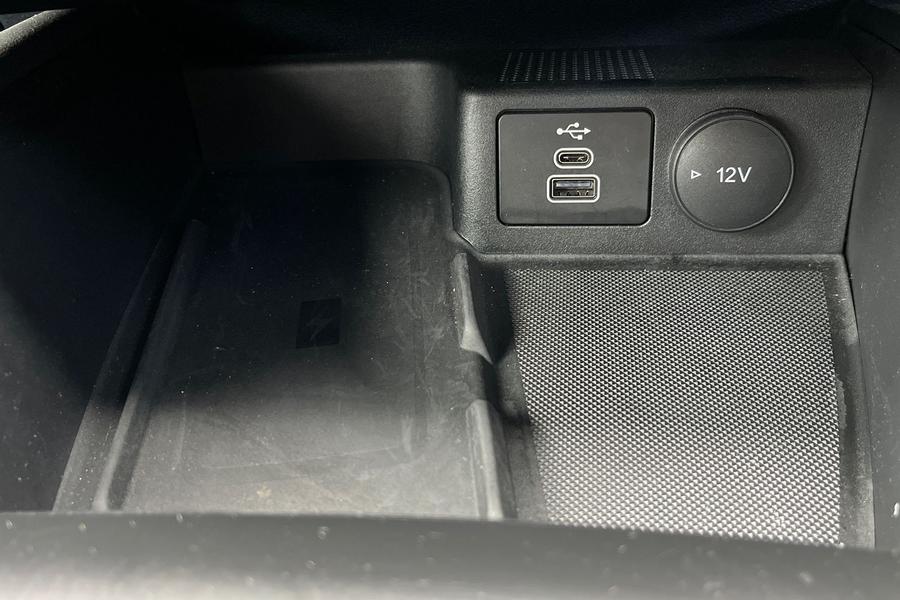 Ford KUGA Photo autoimg-73926498af66afa95f3aa47b5c511d23137d4f35.jpg