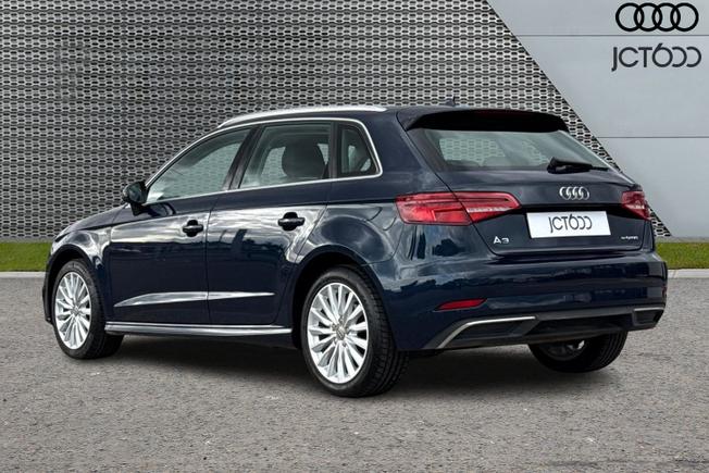 AUDI A3 Photo 3