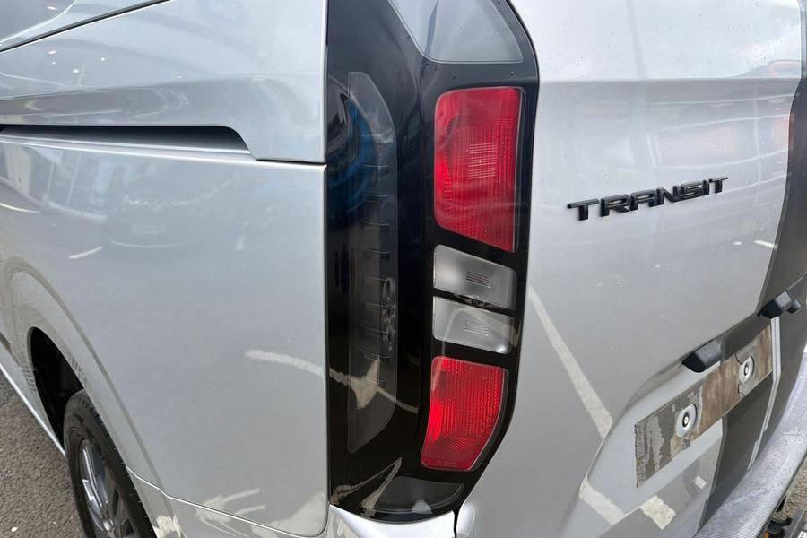 Ford TRANSIT CUSTOM Photo autoimg-7394481999315eac27efea6e6e852cff42d72390.jpg