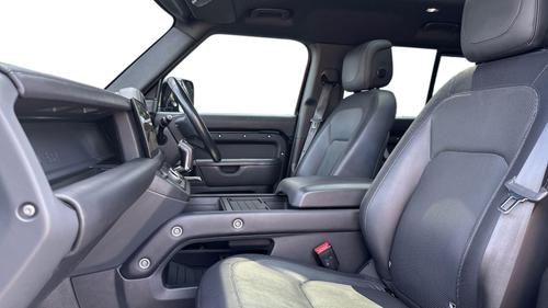 Land Rover Defender Photo autoimg-739625f8c23aebc250878353d2aefa275b9693ed.jpg