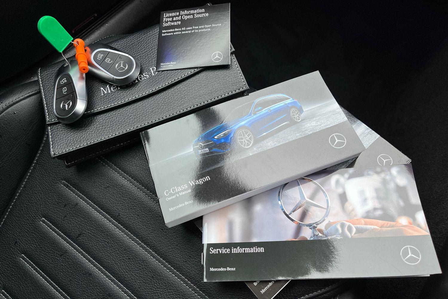 Mercedes-Benz C CLASS Photo 21