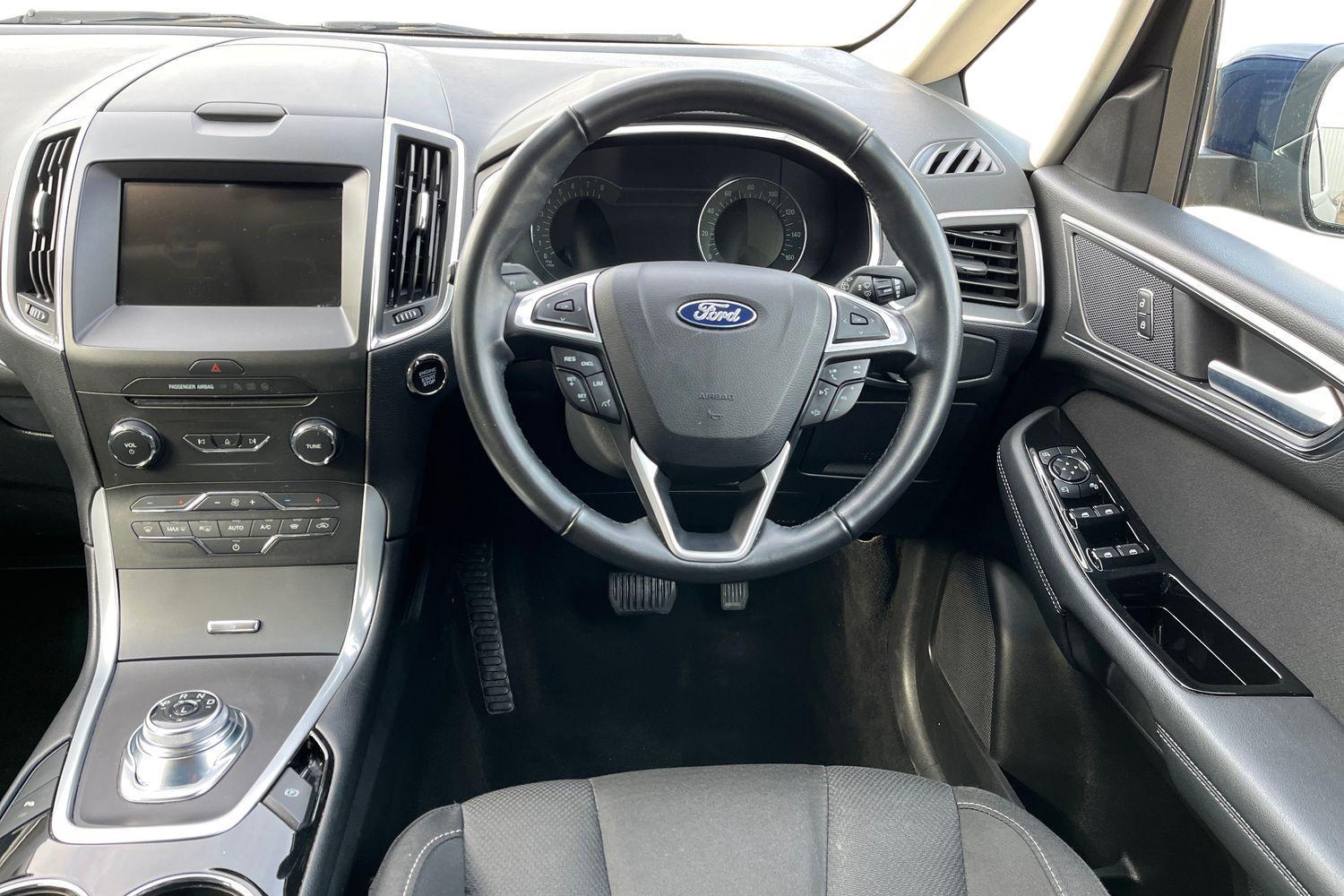 Ford S-Max Photo 10