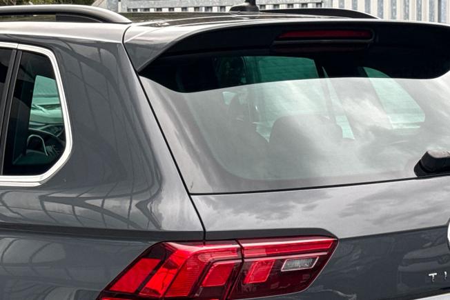 VOLKSWAGEN Tiguan Photo 49