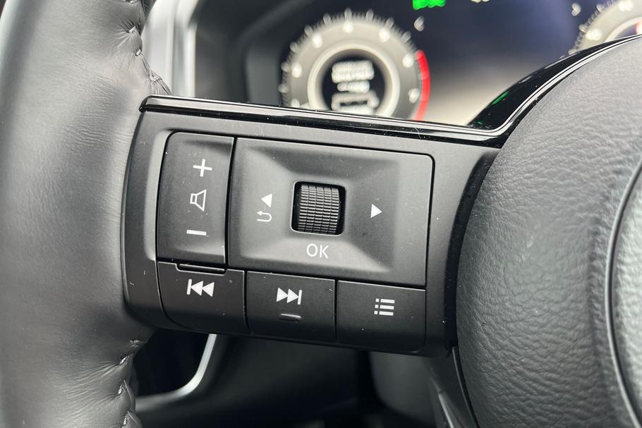 Used Nissan QASHQAI DU25BPK 27