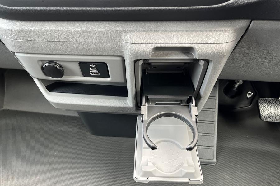 Ford E-TRANSIT CUSTOM Photo autoimg-73abb37157b995bea3c18d8b8942f3a10a5de426.jpg