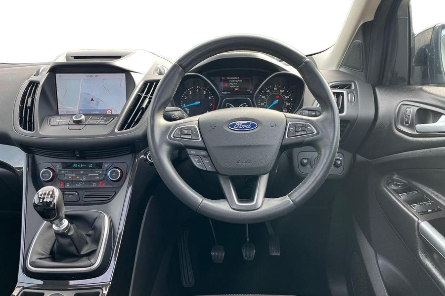 Ford KUGA Photo autoimg-73ac0f64b323a4e63323448472f1d1b422553784.jpg