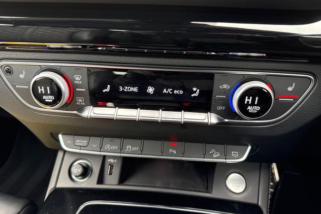 AUDI Q5 Photo 23