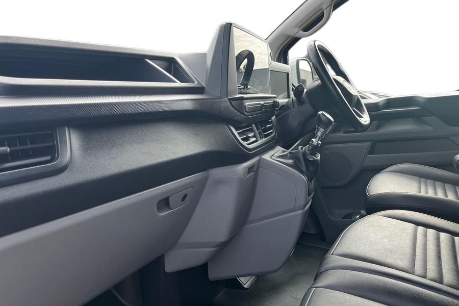 Ford TRANSIT CUSTOM Photo autoimg-73af7d3f39d942a1efa1f37a715b5de1b2a67872.jpg