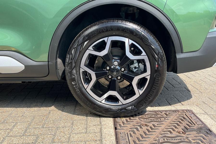 Ford Kuga Photo autoimg-73b088fb080b8308c7e3ed692532ee61066e6e04.jpg