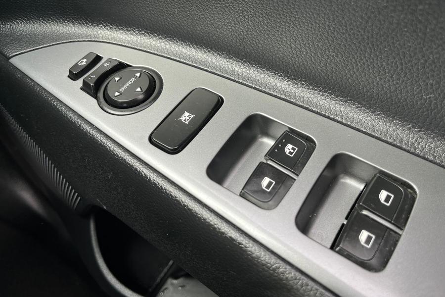Kia Stonic Photo autoimg-73b7daaa84902b4d6150bdf360489f80878ca622.jpg