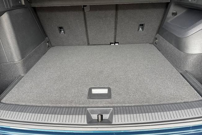 VOLKSWAGEN Tiguan Photo 12