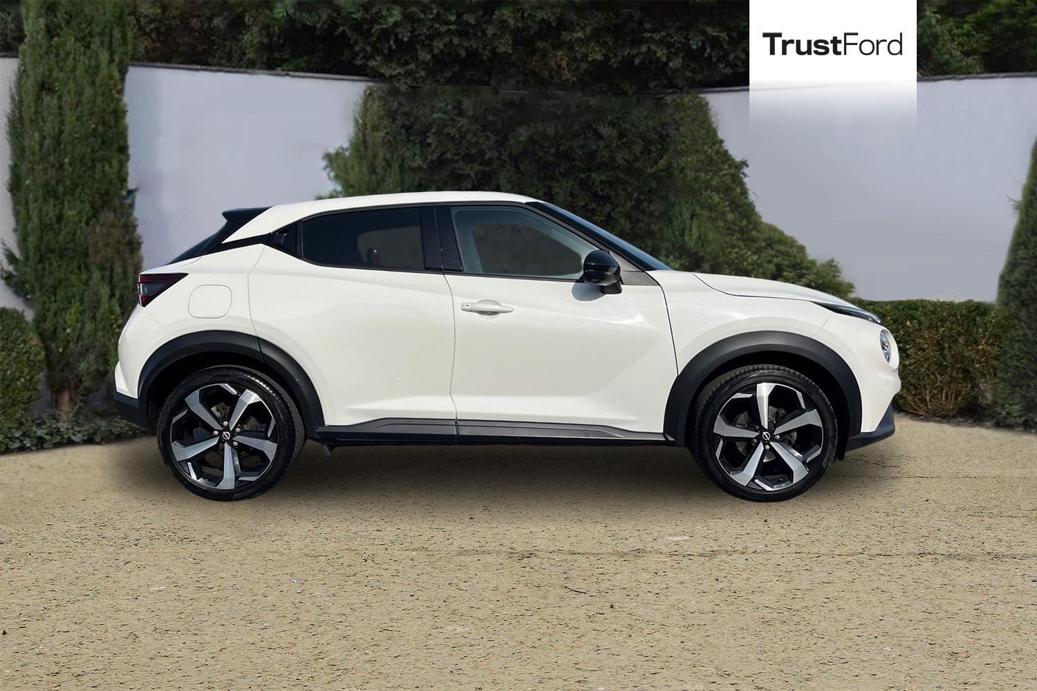 Nissan JUKE Photo 2