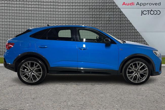 AUDI Q3 Photo 4