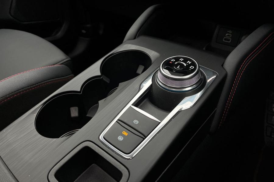 Ford Kuga Photo autoimg-73d7a42259615f82698658e8450d2969e45710d8.jpg