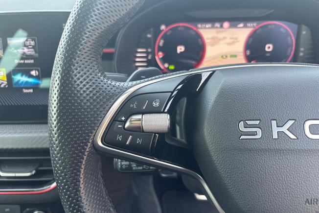 ŠKODA Kamiq Photo 16