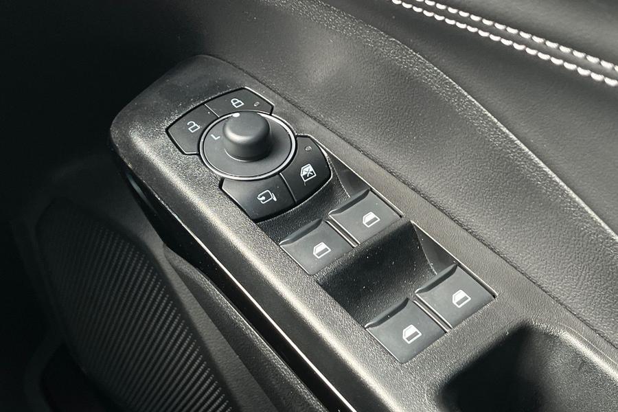 Ford PUMA Photo autoimg-73e448c38cedea56474d4172de1d25ef1df3ac06.jpg