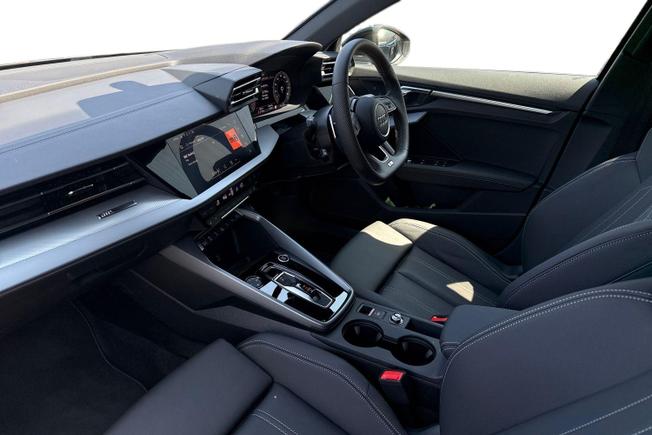 Audi A3 Photo 2