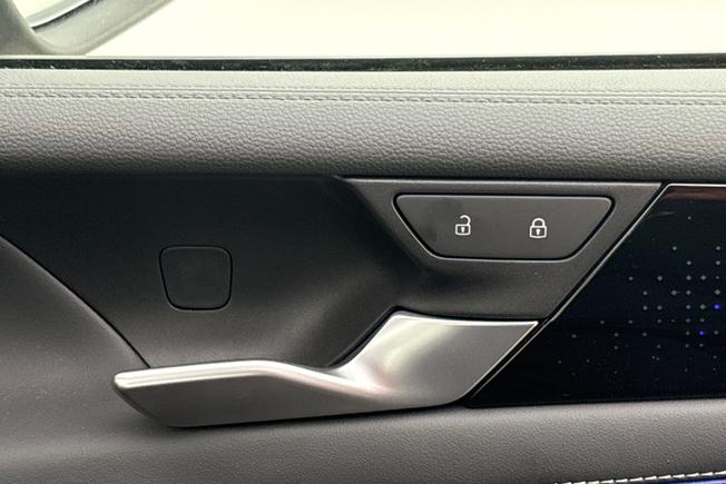 VOLKSWAGEN Tiguan Photo 21