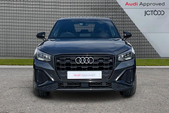 Audi Q2 Photo 8