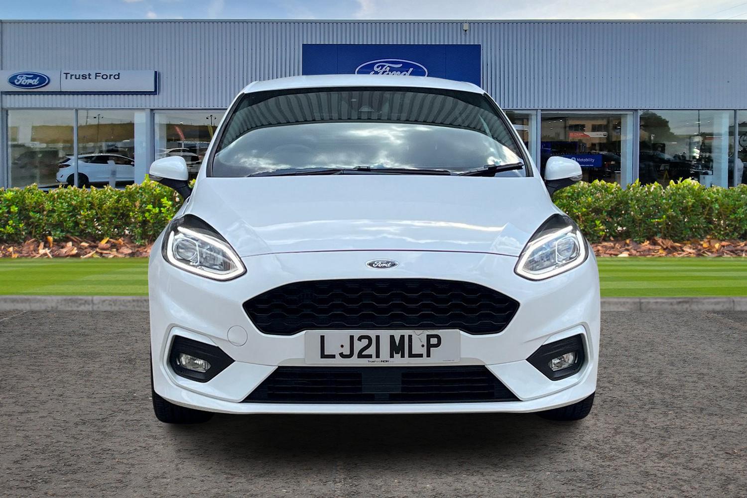 Ford Fiesta Photo 5