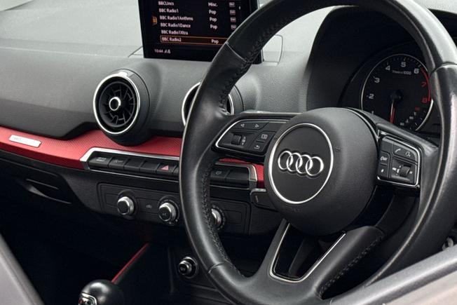 AUDI Q2 Photo 38