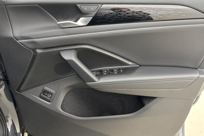 VOLKSWAGEN Tiguan Photo 27