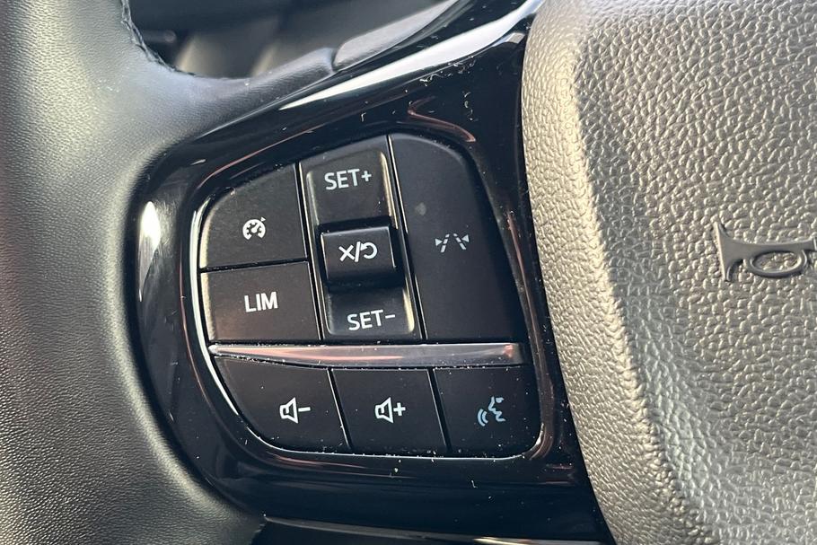 Used FORD E-TRANSIT CUSTOM WR75JBU 28