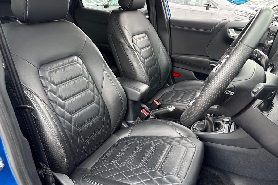 Ford PUMA Photo autoimg-73fa03ff84d8cfd1fa602094bea09a5a5906b32f.jpg