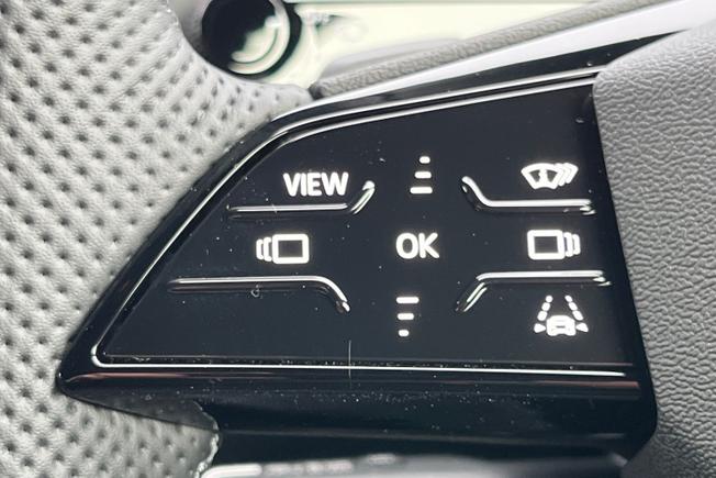 Audi Q3 Photo 16