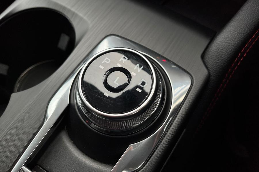 Ford Kuga Photo autoimg-73fc9215cc6aa1e861091a78f0de10764b4ec97c.jpg