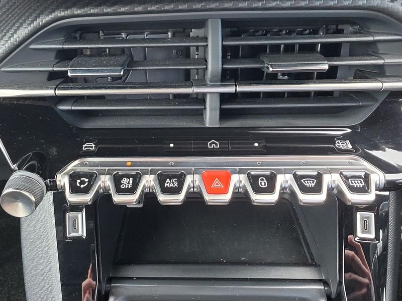 Used Peugeot 2008 ISZ7271 37