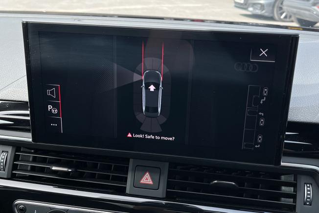 AUDI A4 Photo 30