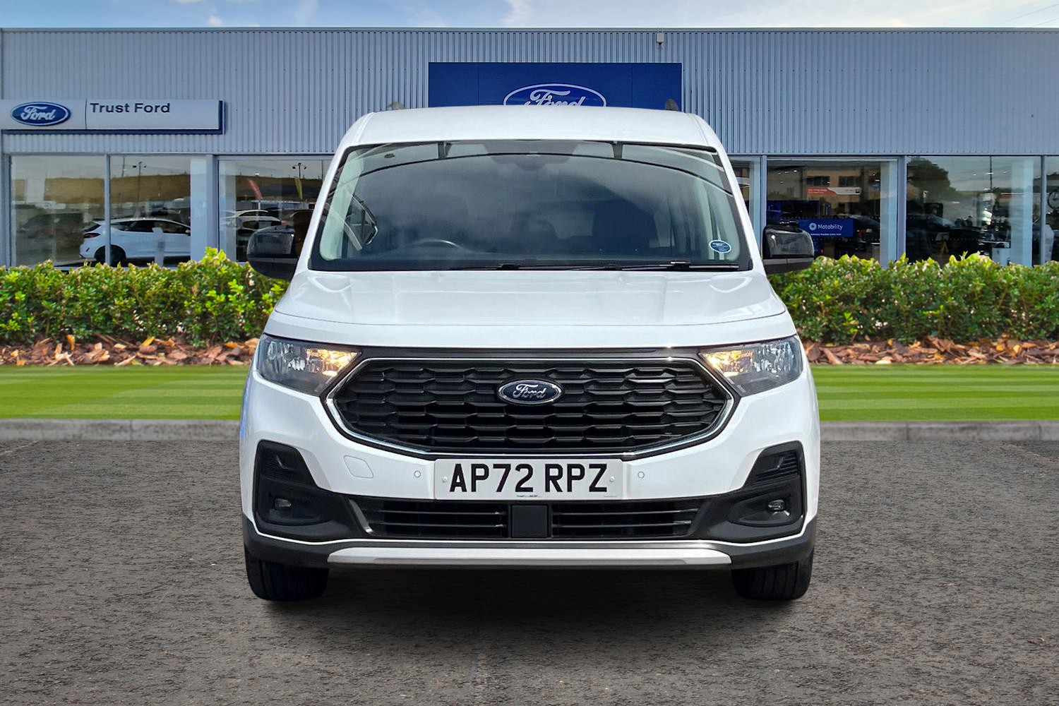Ford TOURNEO CONNECT Photo 5