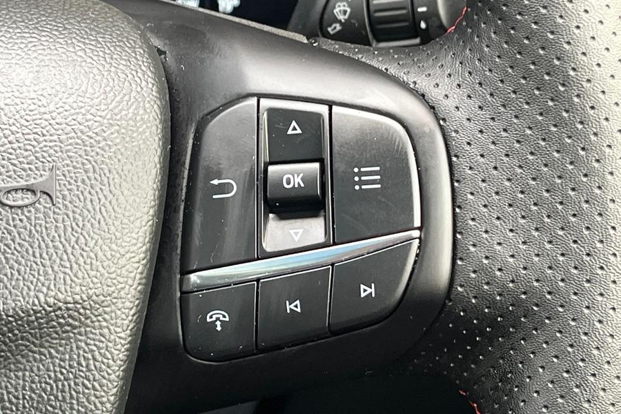 Ford KUGA Photo autoimg-74030662a696c4c722b16d708b4aac594898b3bc.jpg