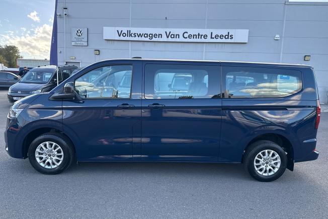 VOLKSWAGEN Transporter Shuttle Photo 25