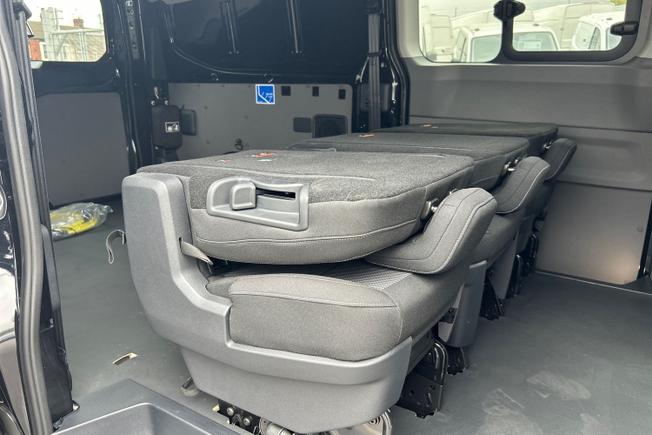 VOLKSWAGEN e-Transporter Photo 50