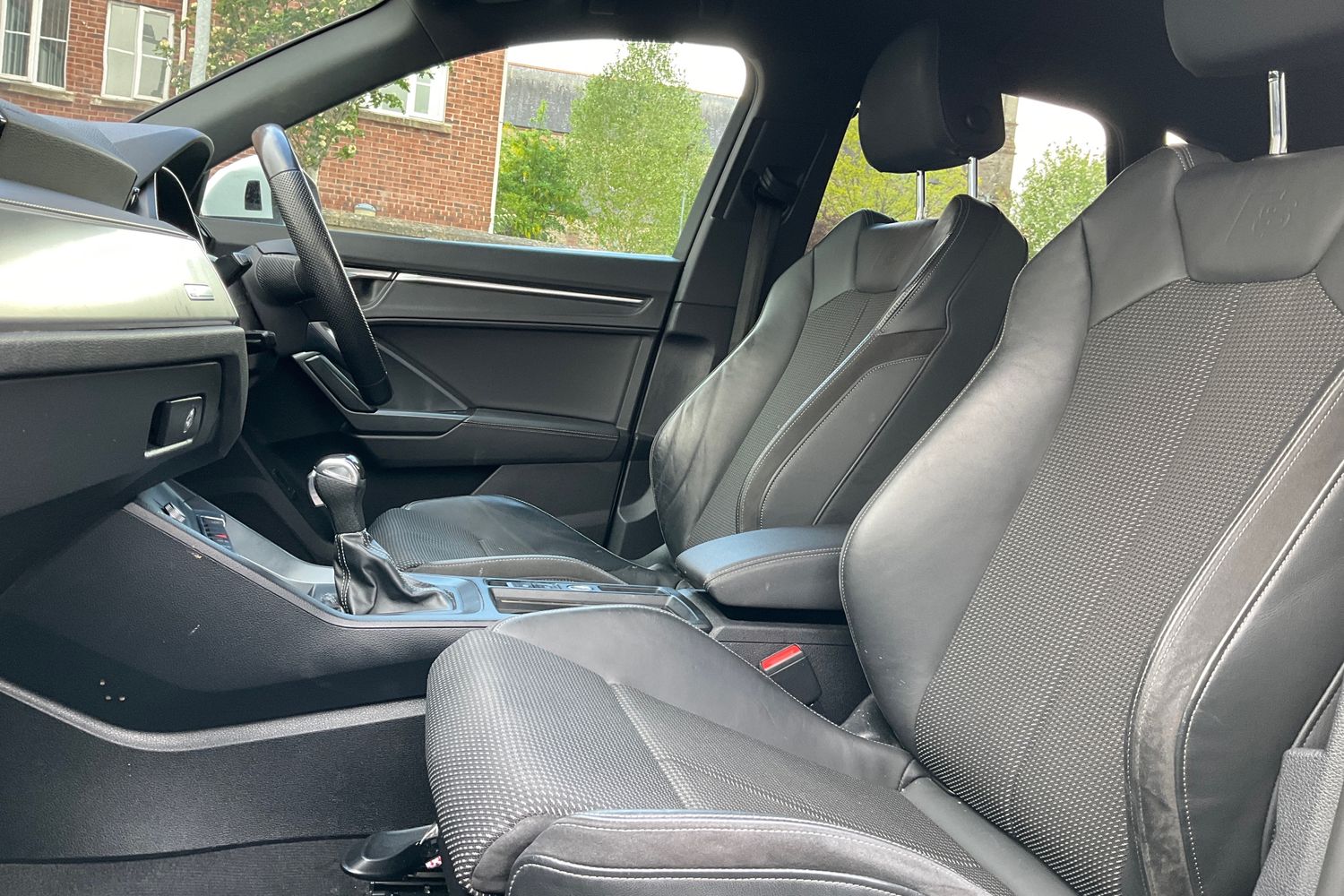 Audi Q3 Photo 18