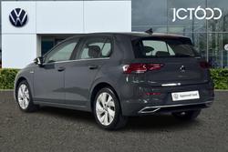 VOLKSWAGEN Golf Photo 3